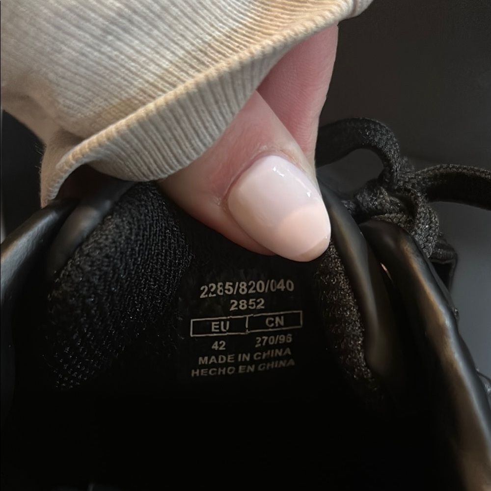 Zara Men's Black Sneakers - Picture 3 of 7